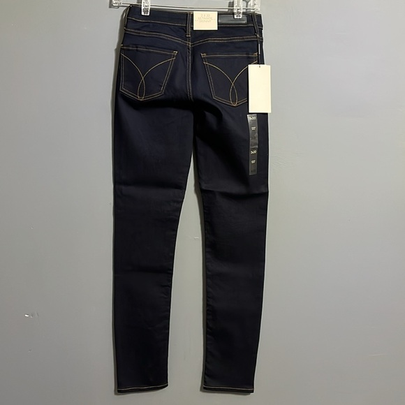 Ladies Calvin Klein jeans new with tags, 2/32 - Picture 8 of 9